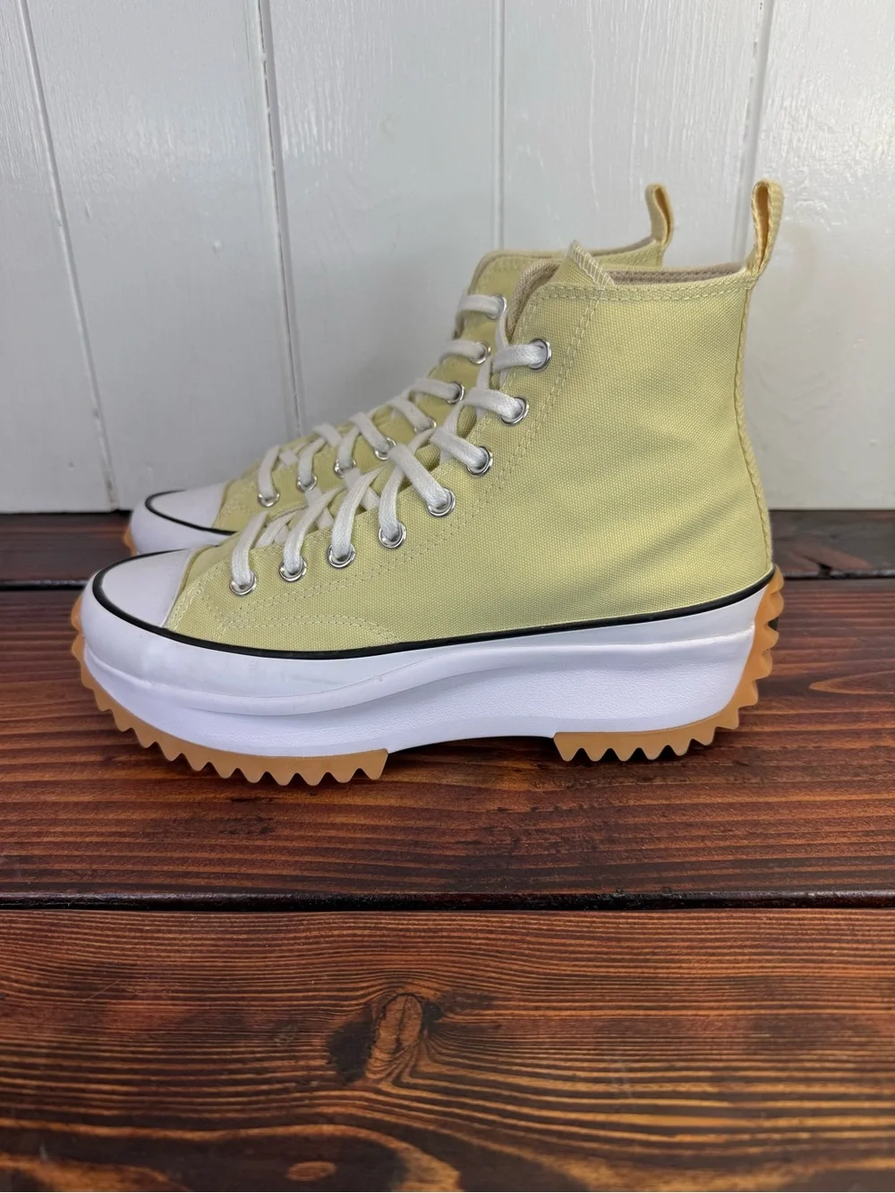 Converse Run Star Hike High Platform Lemon Drop Yellow Sneakers Women’s Size 9